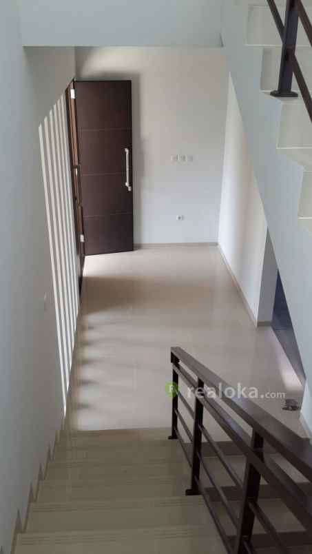 rumah pondok hijau gegerkalong