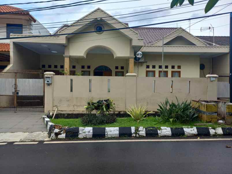 rumah pondok kelapa jakarta