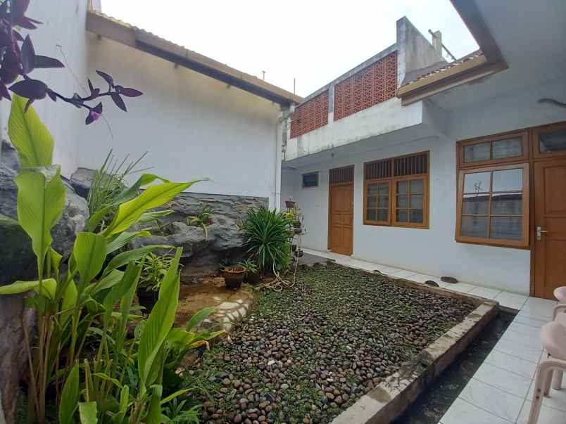 rumah pondok kelapa jakarta