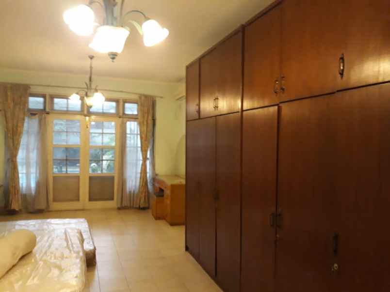 rumah second 2 lantai murah siap huni dibangka jaksel