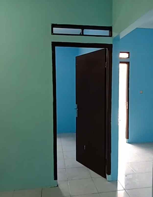 rumah second akses motor pondok aren tangsel