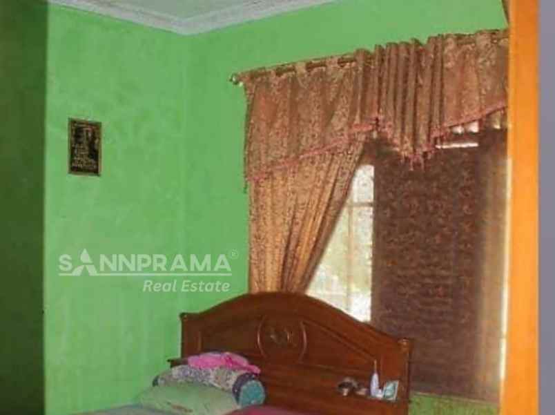 rumah second tanah luas ciputat sdh