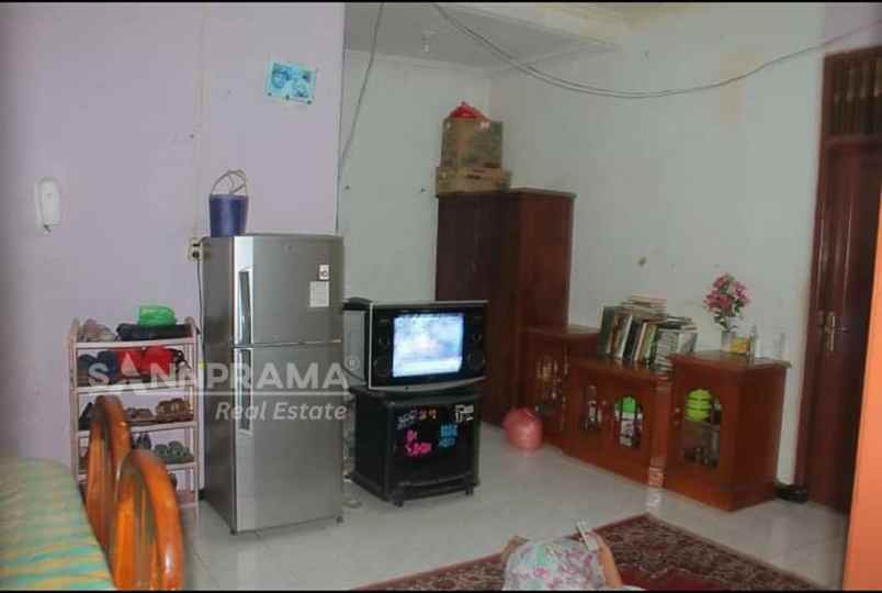 rumah second tanah luas ciputat sdh