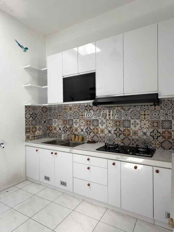 rumah second terawat di area bintaro tangsel