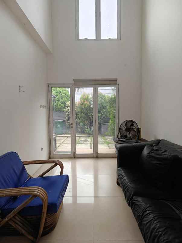 rumah secondary siap huni di duren sawit