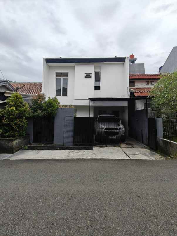 rumah secondary siap huni di duren sawit