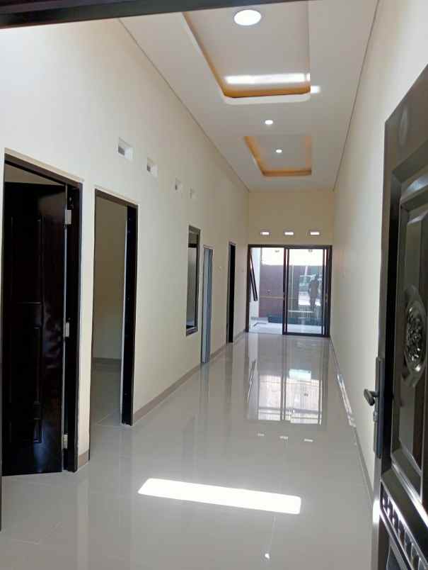 rumah semarang barat baru shm di wologito free kanopi