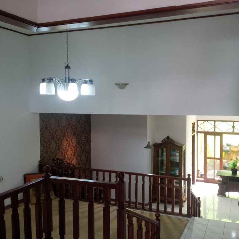 rumah setraduta