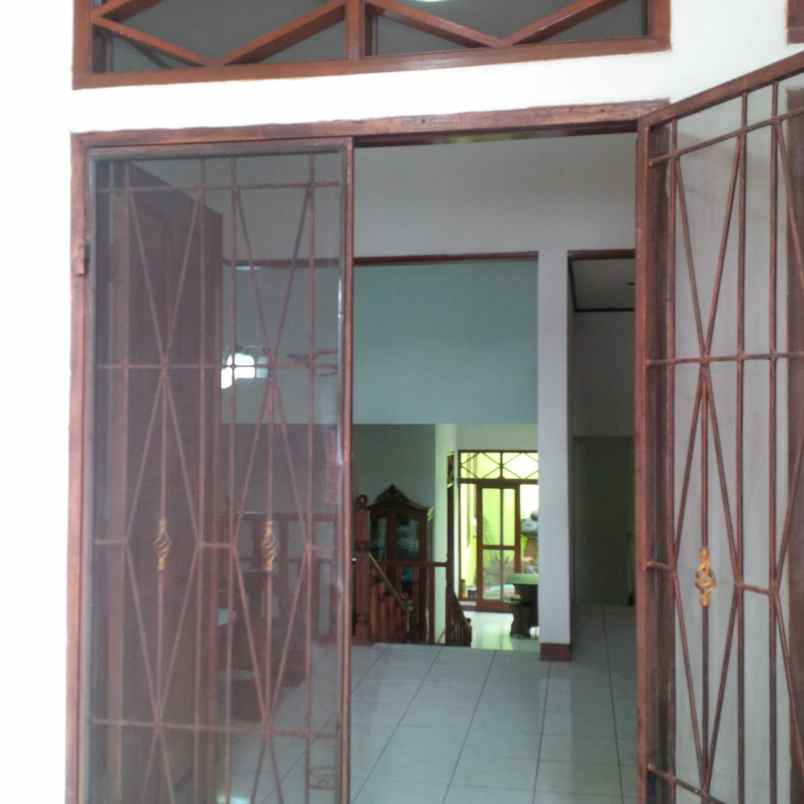 rumah setraduta