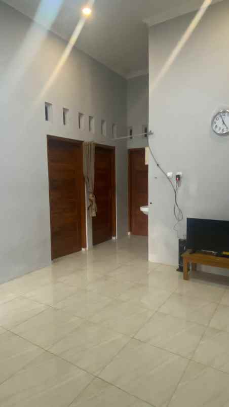 rumah sewon bantul 8 menit kampus isi shm imb