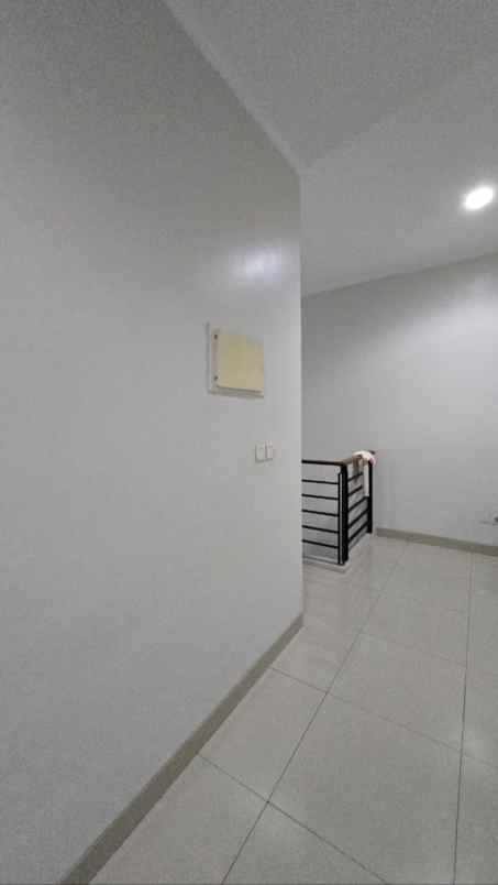 rumah siap huni cluster lotus summarecon bekasi