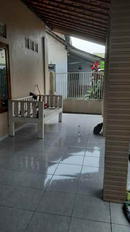 rumah siap huni dekat kayoe tangan di malang kota