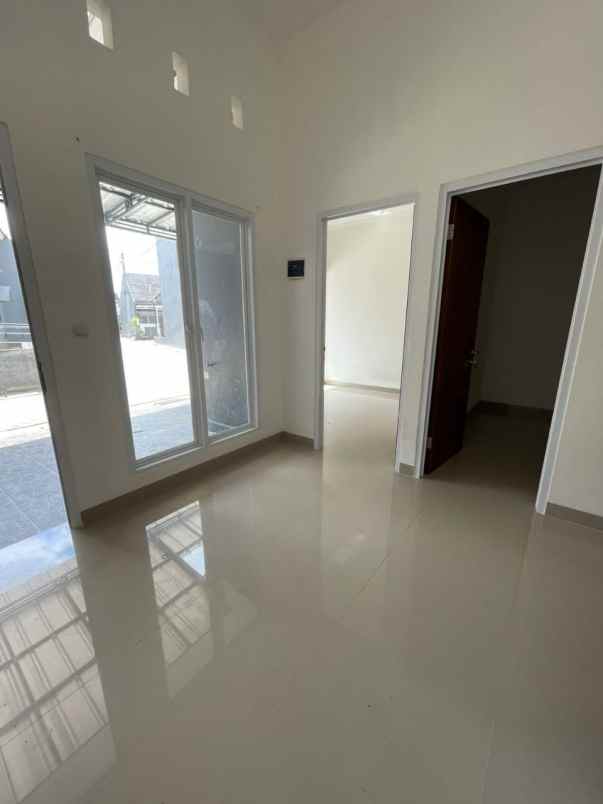 rumah siap huni di pengasinan sawangan depok