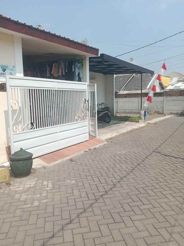 rumah siap huni lokasi di bumiayu gadang