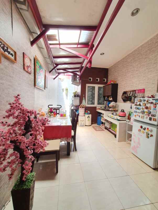 rumah sleman dekat kampus upn shm 600 jutaan