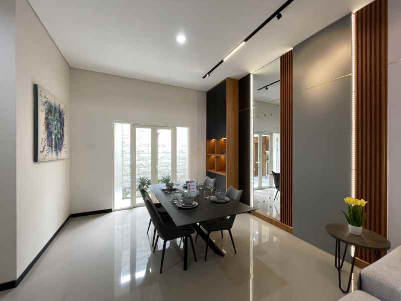 rumah sultan 70 105 semi furnish di pandaan