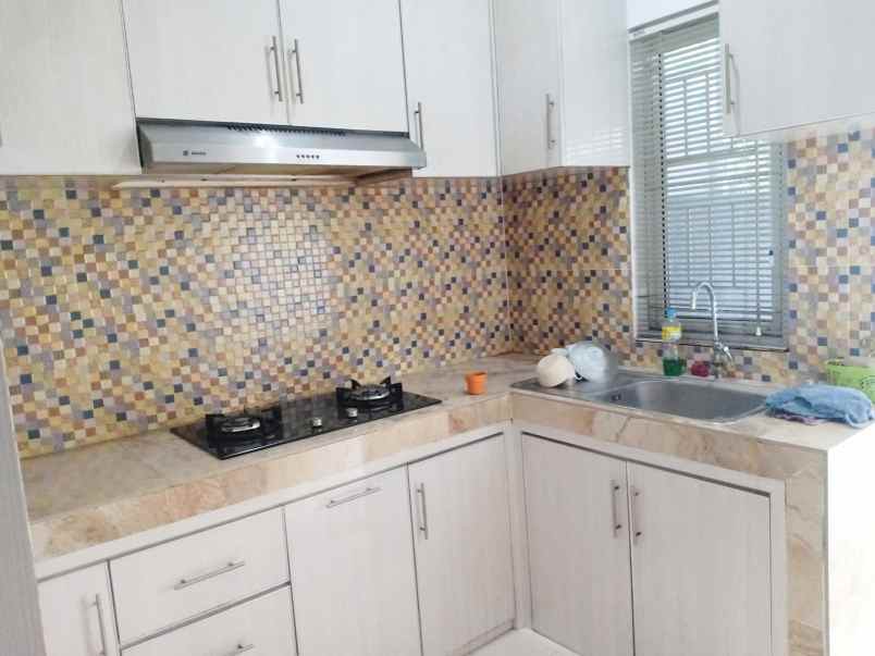 rumah taman cimanggu jalan