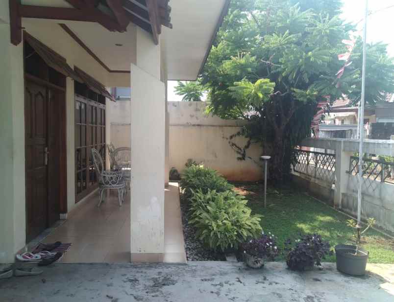 rumah tanah kusir kebayoran lama