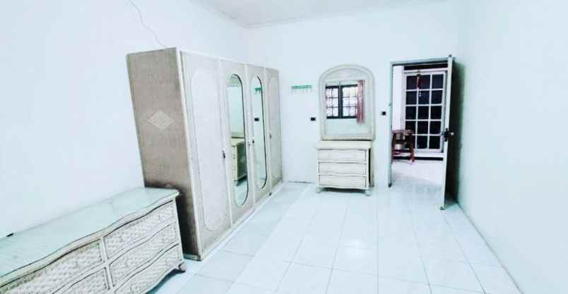 rumah terawat bisa nego di tanjungsari surabaya barat