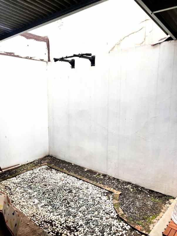 rumah terawat lokasi strategis dekat bintaro ciputat