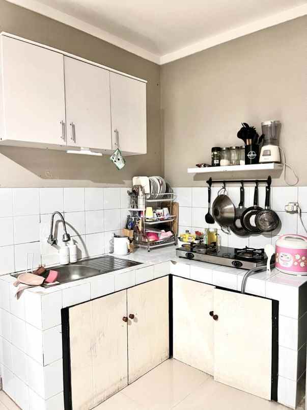 rumah terawat lokasi strategis dekat bintaro ciputat