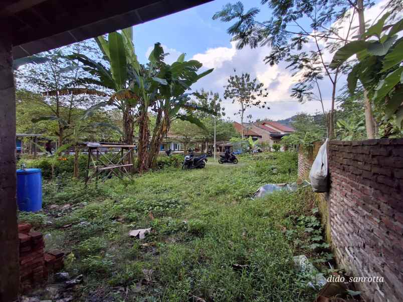 rumah tinjomoyo barat gunungpati semarang