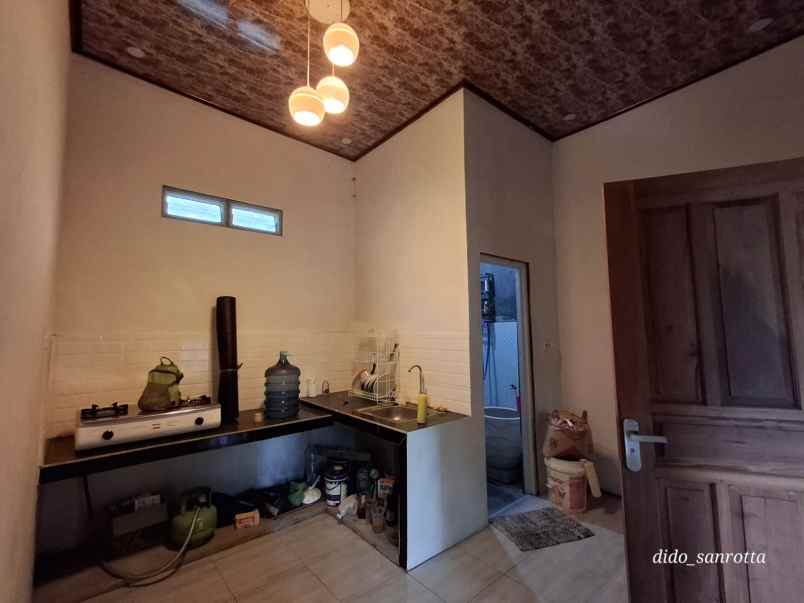 rumah tinjomoyo barat gunungpati semarang