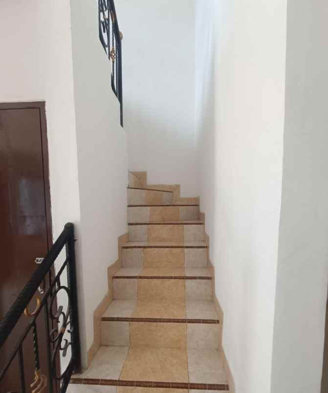 taman palem lestari jak bar