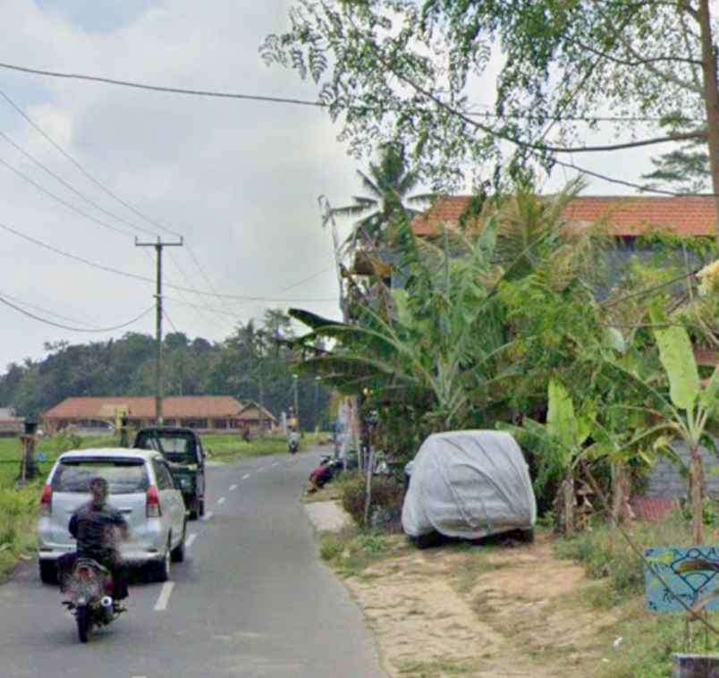 tanah di jalan utama sebali dekat ubud center