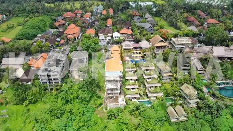 tanah jalan raya campuhan