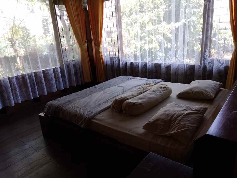 villa alamat jalan cisarua km 81