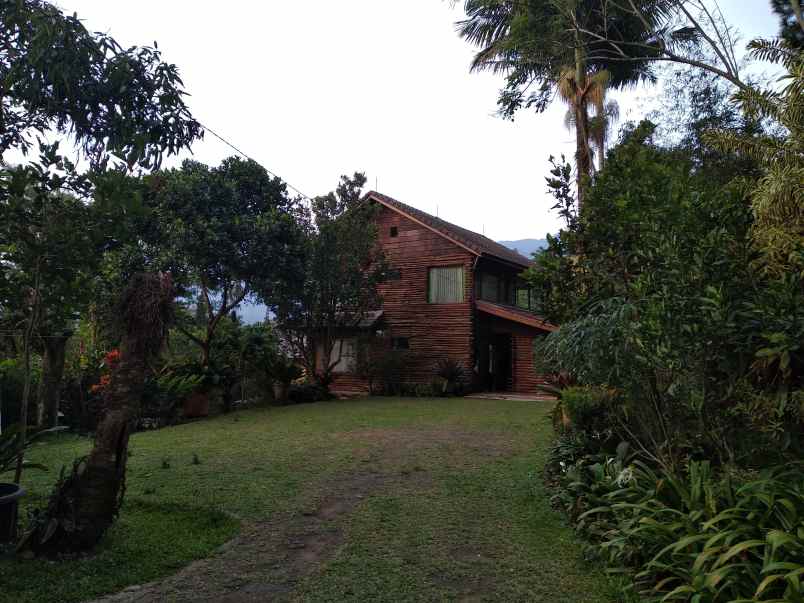 villa alamat jalan cisarua km 81