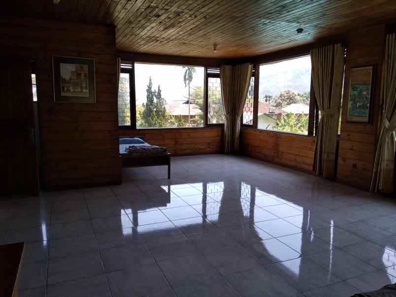 villa alamat jalan cisarua km 81