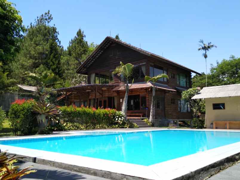 villa alamat jalan cisarua km 81