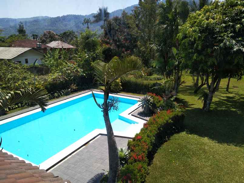 villa alamat jalan cisarua km 81