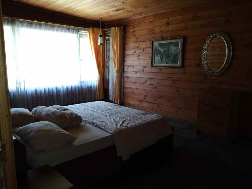 villa alamat jalan cisarua km 81