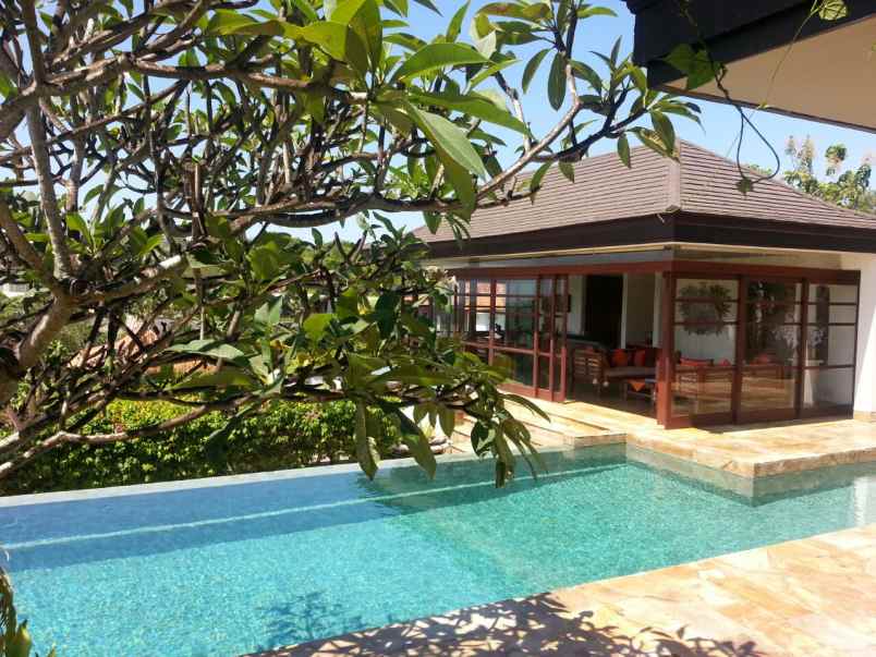 villa jalan goa gong bukit jimbaran bali