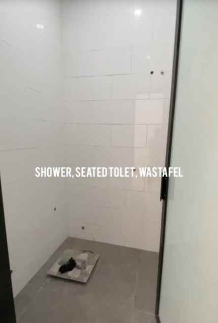 wisma kedung rumah baru gress hadap utara shm