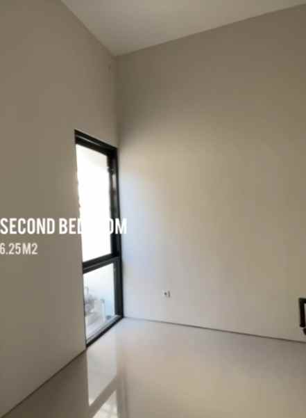 wisma kedung rumah baru gress hadap utara shm