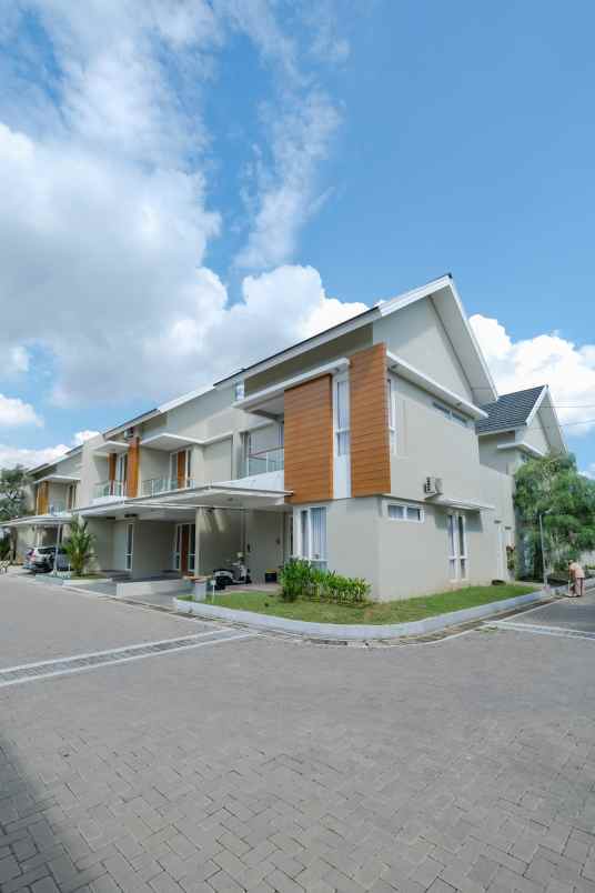 5 menit indogrosir rumah dekat kota jogja kpr