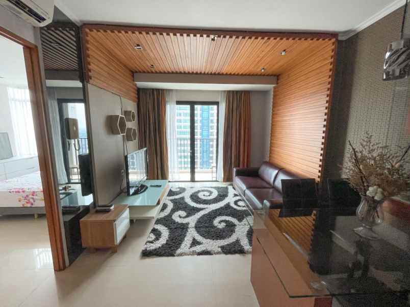 aparment hampton park tarogong pondok indah 130 jt thn