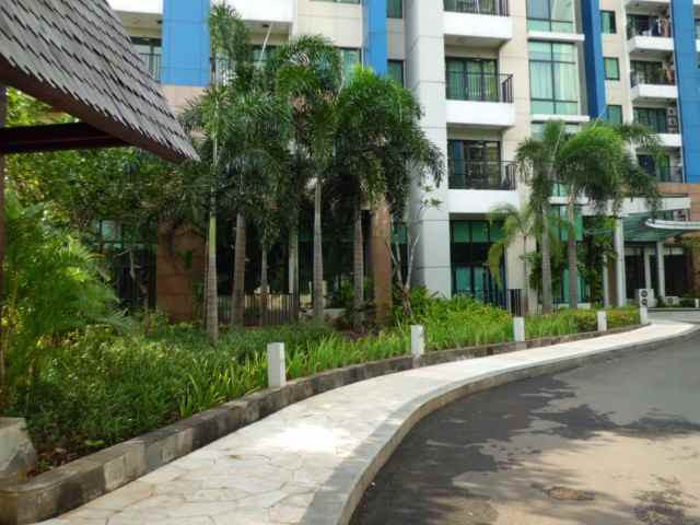 aparment hampton park tarogong pondok indah 130 jt thn