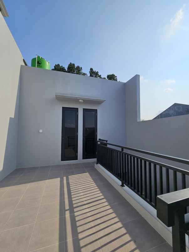 baru dalam komplek kembangan meruya mal puri indah