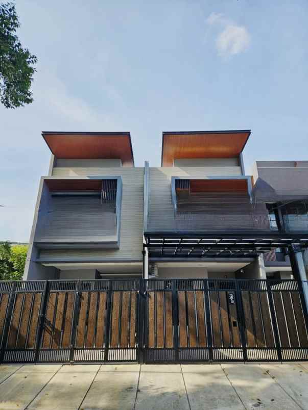 baru dalam komplek kembangan meruya mal puri indah