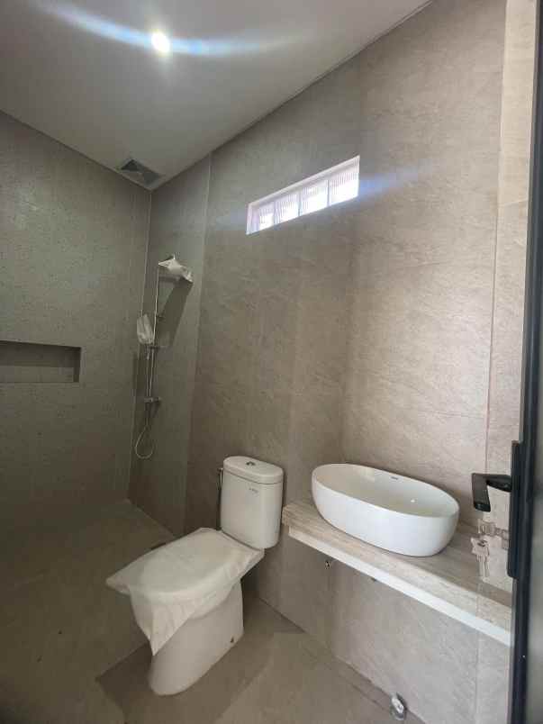 brand new villa 3 bedroom view gwk di ungasan bali