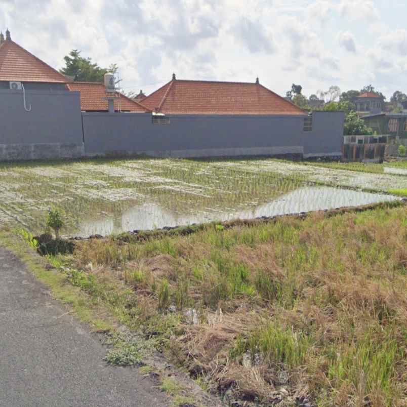 dijuak 15 5 are jl merta agung kerobokan kuta utara