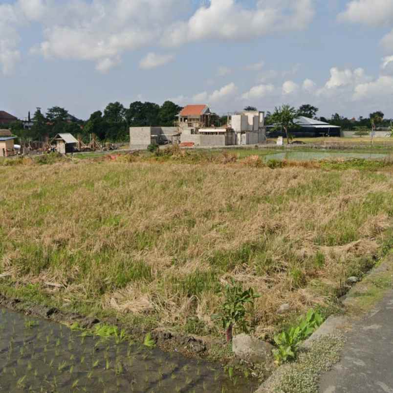 dijuak 15 5 are jl merta agung kerobokan kuta utara