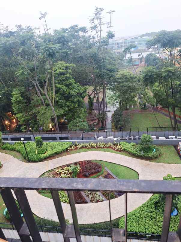 dijual apartemen jl scientia boulevard kel