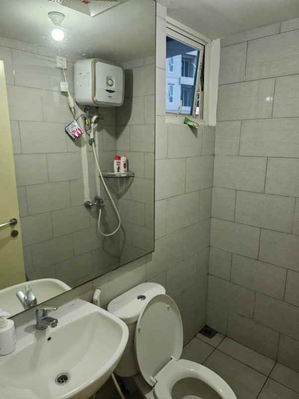 dijual apartemen pakuwon city tower amor