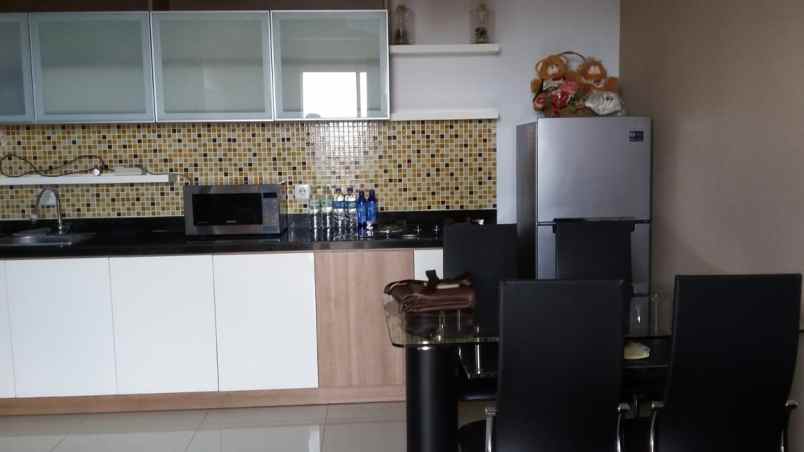 dijual apartemen waterplace pakuwon indah